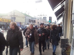Участники акции протеста на Покровке. Фото из "Твиттера" Олега Козырева