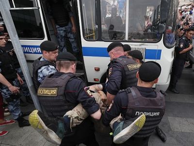 Задержания акции в поддержку Ивана Голунова в Москве. Фото: Reuters