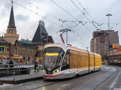 Трамвай напротив Ярославского вокзала в Москве. Фото: Глаголев Михаил / ТехФото