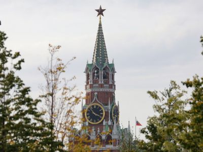 Вид на Спасскую башню Московского кремля. Фото: Софья Сандурская / АГН "Москва"