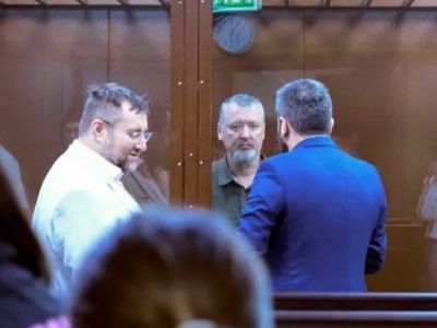 Игорь Гиркин (Стрелков) в зале суда. Фото: соцсети
